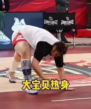刘禹彤比赛瞬间